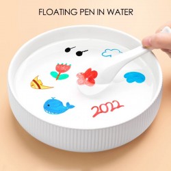 Marqueur peinture qui flotte sur l'eau